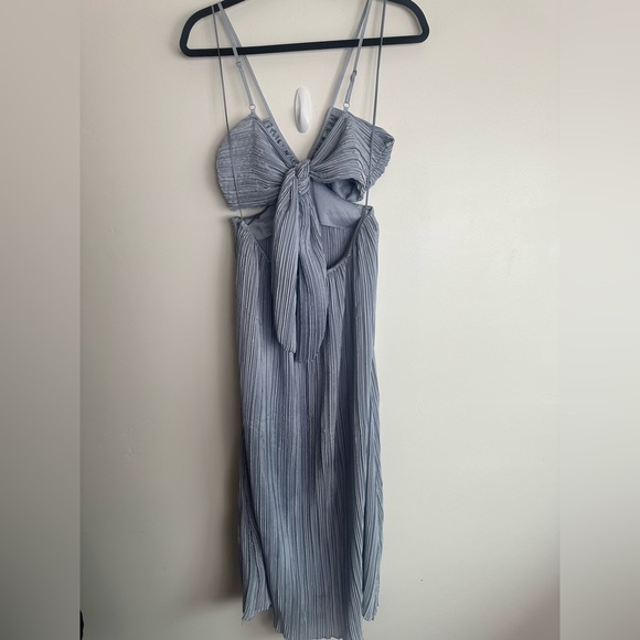 NWT ZARA Cutout Pleated Midi Dress Size XS Blogger Favorite - Picture 5 of 7